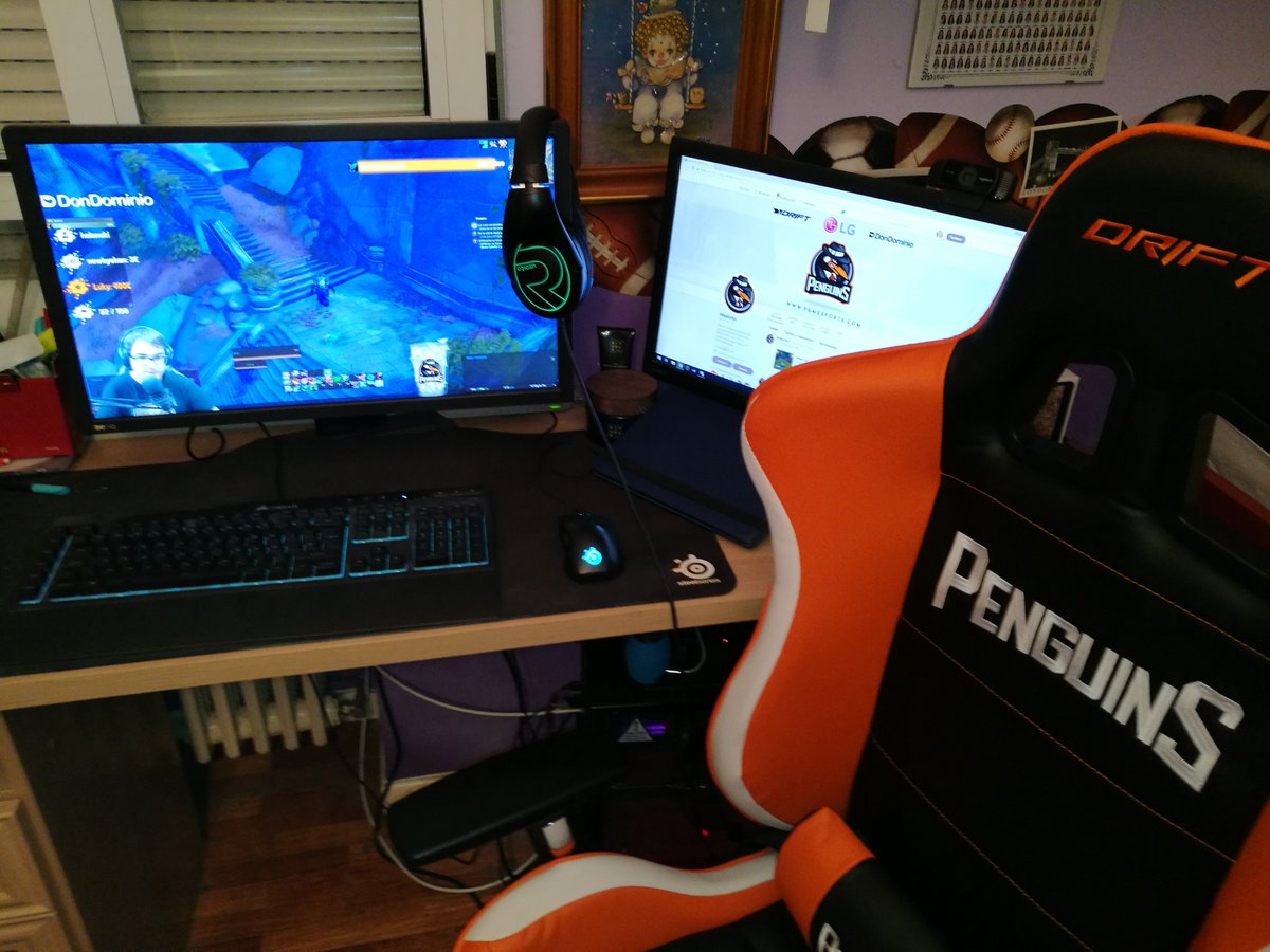lican818's tweet photo. Me ha llegado la pedazo silla de @PGM_esports Preciosa y súper cómoda! Perfecta para ver los partidos de LOL y ver manquear a @Cerealex_ MIL GRACIAS! Espero que mi gata no se adueñe de ella!! 😁😂 https://t.co/59Qwkok6aU