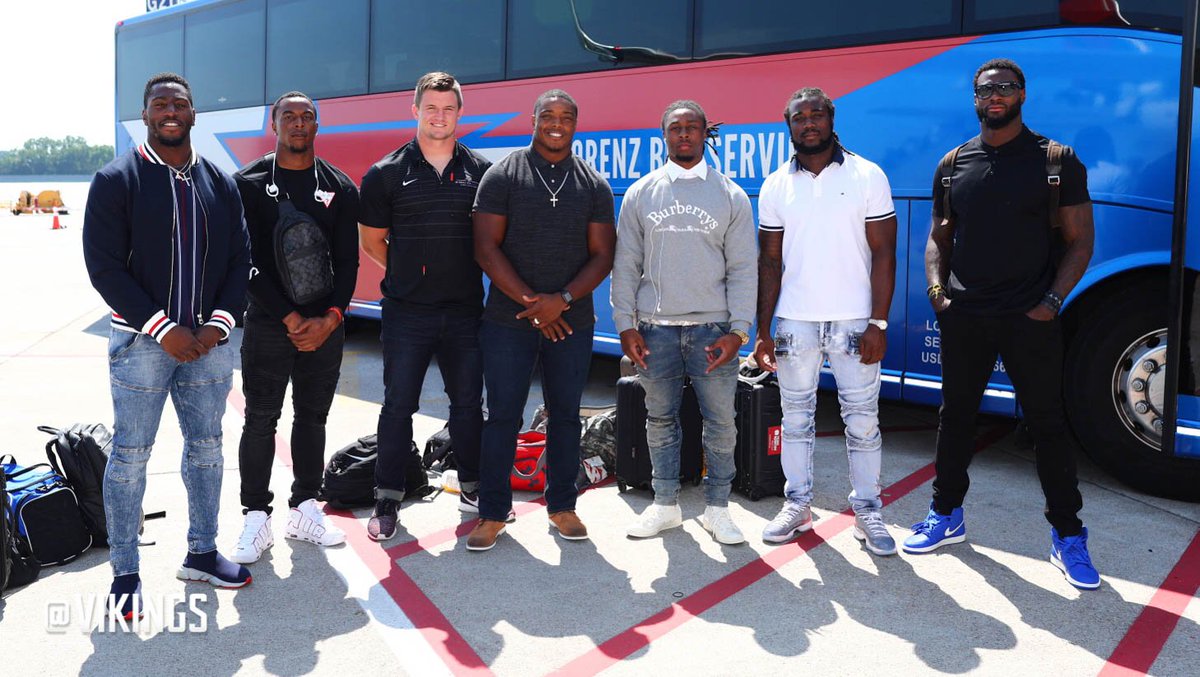 Denver bound with the backs.   #Skol https://t.co/zFzDbJPxRT