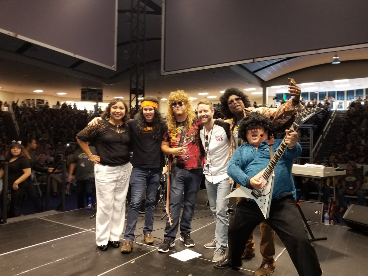 Had a blast representing Fine Arts today!! Fantastic start to a fantastic year! <a href="/LandrumMS/">Landrum MS Lions 🦁 #MoralCompass</a> @SBISDFineArts #LionsInspireOthers