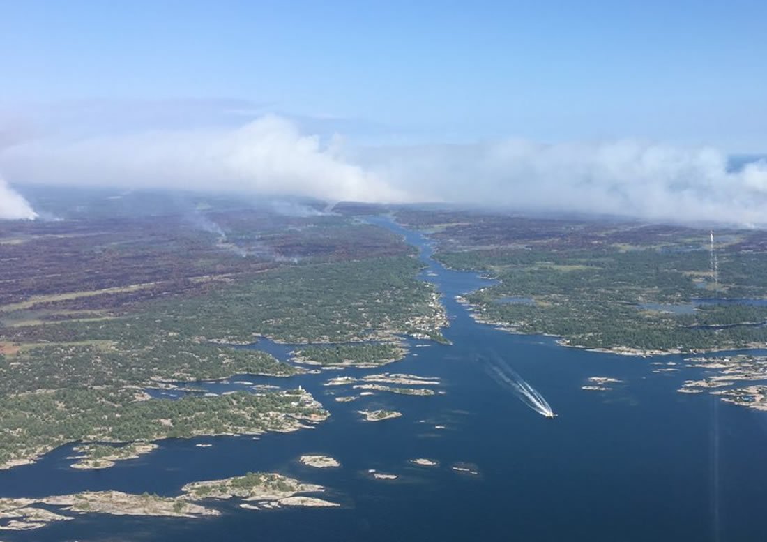 ONforestfires's tweet image. #ParrySound33 now being held. Travel restrictions updated. East of #Hwy69 on the French, Pickerel &amp;amp; Key rivers boat access is no longer restricted. Some restrictions on the west side of HWY 69 still apply. Read more at Ontario.ca/forestfire #Ontario #forestfires