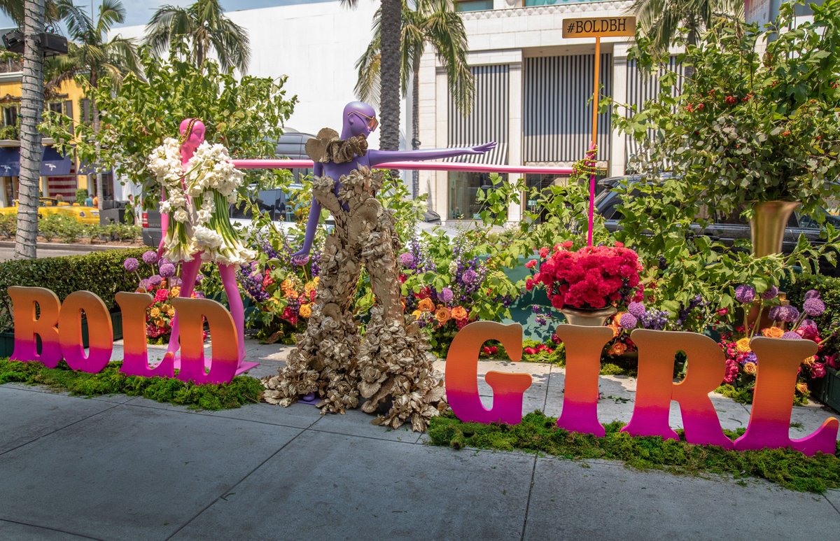 darrett's tweet photo. fantastic display by #petalworkshop for Rodeo Drive Bold Summer #boldbh. took these photos on the first day. all new display next week. https://t.co/s32C4wu1O0