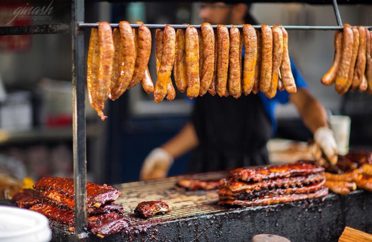 Getting pumped to work Ribfest all weekend @gageparkhamont !! Come check out @bibbstexasbbq and get your baby back meat sweats on. #hamont #gagepark