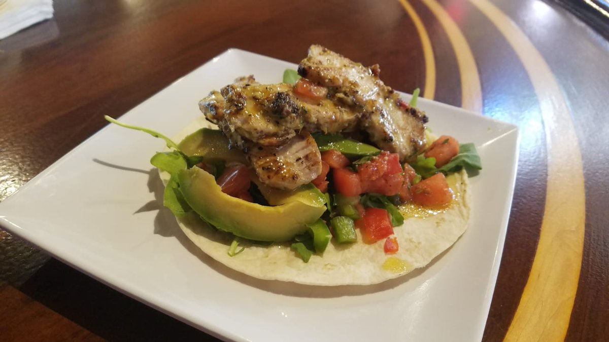 StJohnBrewers's tweet image. Today’s #special at the #taproomVI : TUNA TACOS! #caribbean marinated #tuna with peppers, arugula, house made salsa, #avocado and a passionfruit dressing! Come and get some! #stjohnbrewers #eatup #food #brewerylife