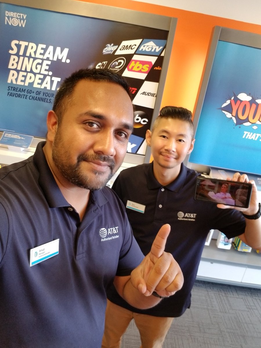 anup385's tweet photo. First note9 preorder with DTVNOW leaving Tysons station!@attportables @ATTPortablesEVD @Justin9Wells @elthonmunoz https://t.co/TYGofqraVT