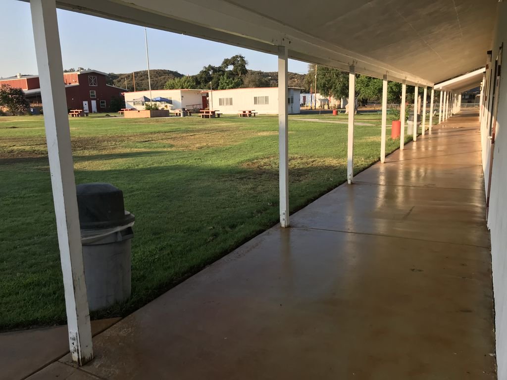 DCC_ASCC's tweet photo. What happens when DCC members come together? The community strengthens, inside and out. Thank you Solomon Colors, The Art of Concrete and Sherwin Williams for contributing to this year’s community project. #teamwork #weloveourschool #warnersprings https://t.co/jxZHCTZxLM