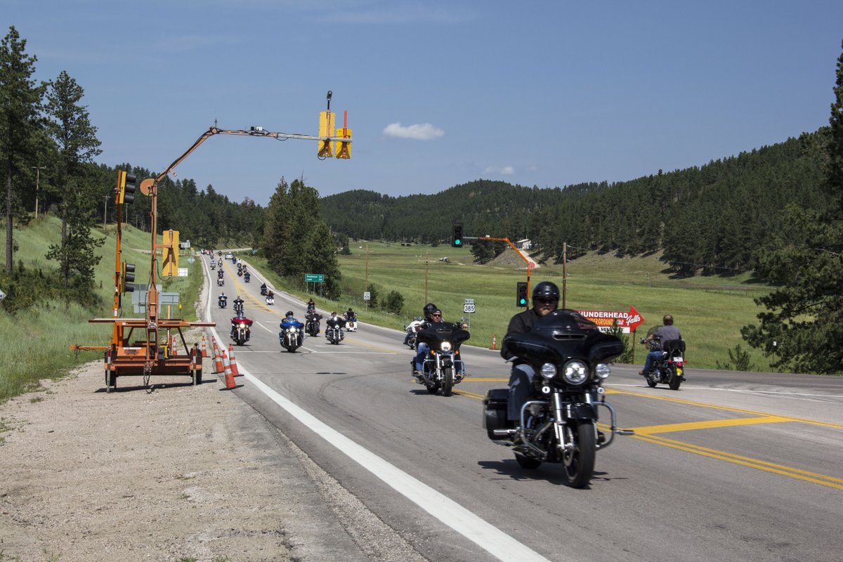 SouthDakotaDOT's tweet photo. @SturgisRally visitors still on the rise! This is good for @southdakota tourism. Just remember to be patient, allow extra time, focus on driving and most of all-enjoy our beautiful state!
https://t.co/USvZO6OoBu
#justdrive #keepsdsafe #SturgisRally2018 #sturgisrally #drivesafesd https://t.co/4BJgbsQtdm