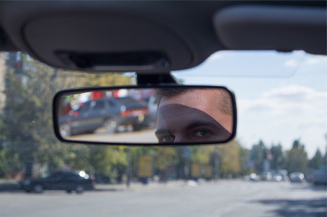 Different states have different laws regarding cracked windshields. A damaged windshield on your car can lead to all kinds of hazardous situations, and California traffic laws do not permit driving with a damaged windshield. #californiawindshieldlaws #windshieldrepairlajolla