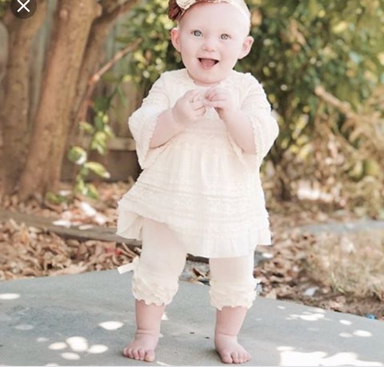 JessfamL's tweet photo. She’s so cute #jessfam https://t.co/0TXfucMgg0