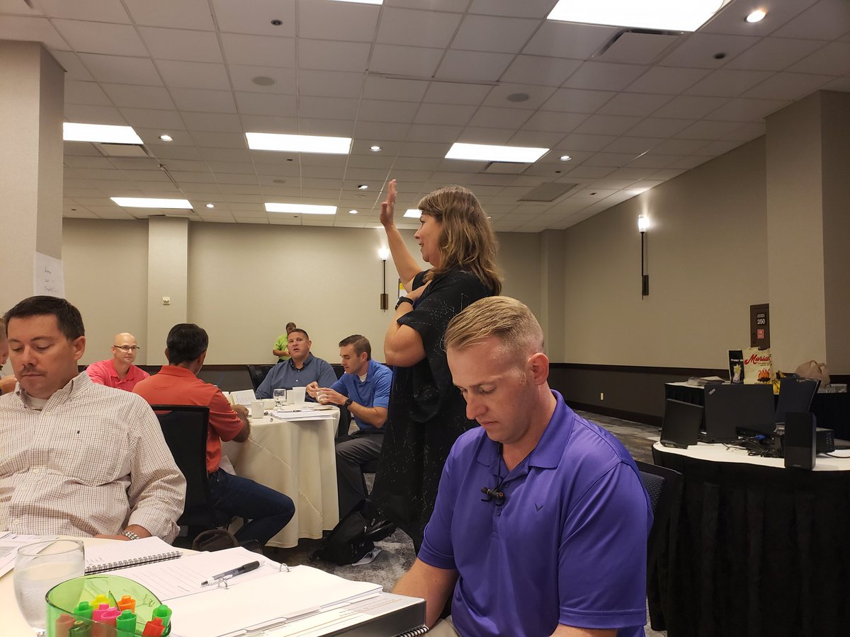 jxcarns0355's tweet photo. Amazing week with @GeorginaBane and @ClaraPolancoGuz ! The future is bright! Thank you @jrindafernshaw for allowing me to attend! @CP_UPSers #UPSMFS #UPSGLC https://t.co/nEOumRkcUb
