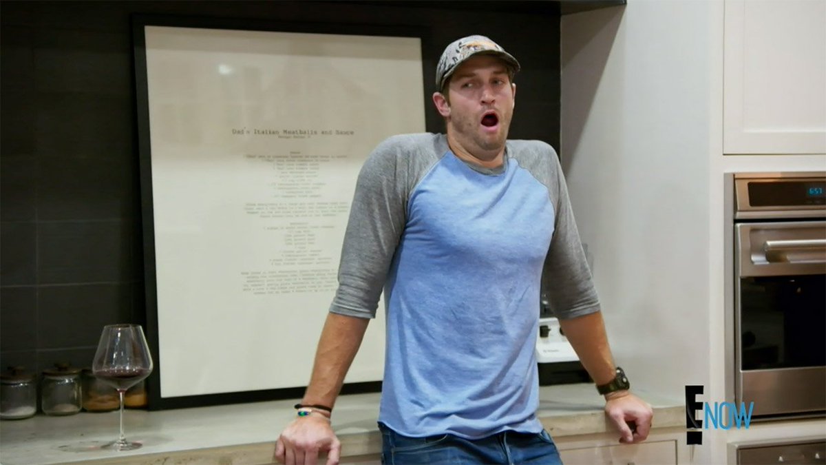 Jay Cutler yawning