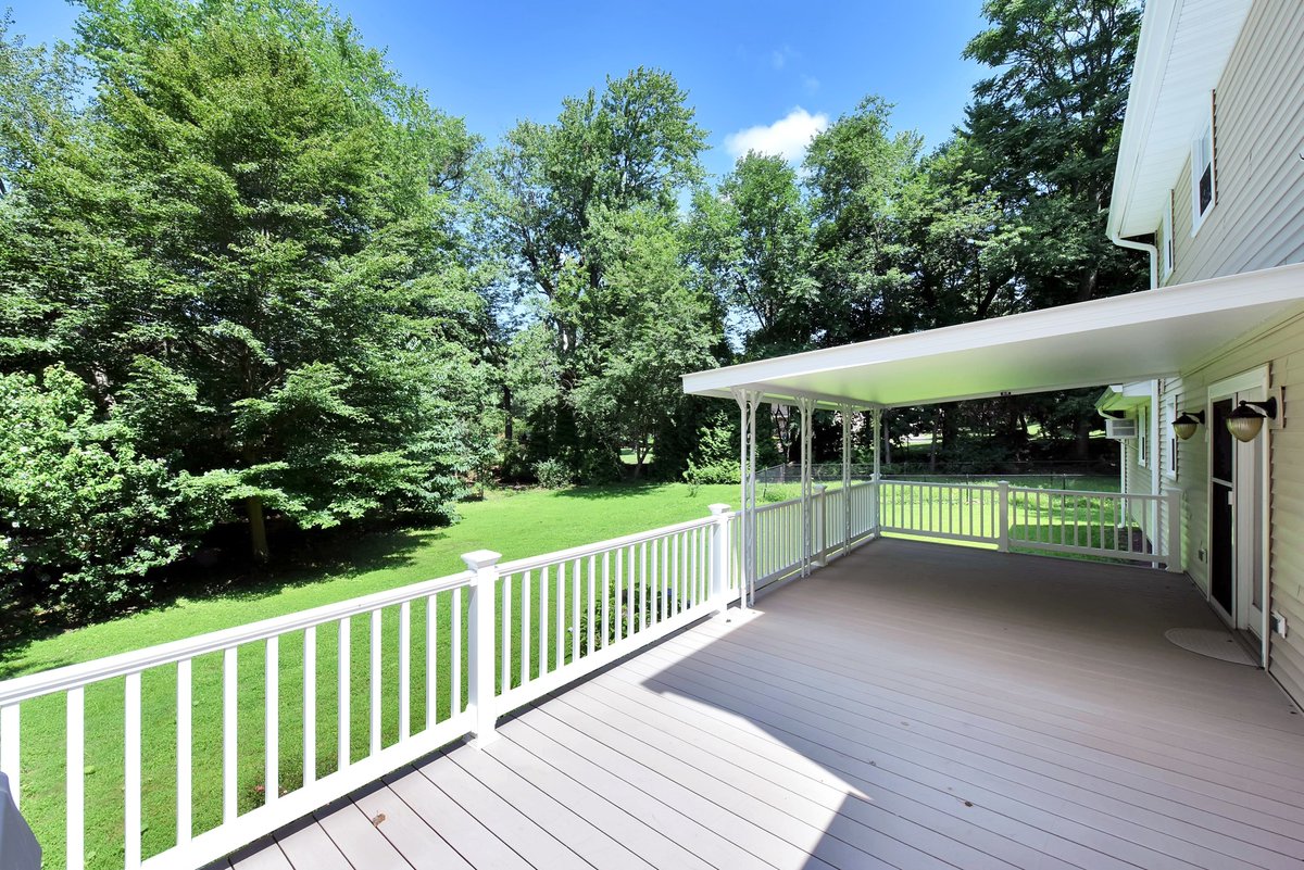 Enjoy the serenity and bucolic feel of beautiful Woodcliff Lake in this meticulously maintained home on a .87 acre lot on a quiet cul-de-sac Call Brian to tour! (201)546-0040 ow.ly/HYZ430lmcrc