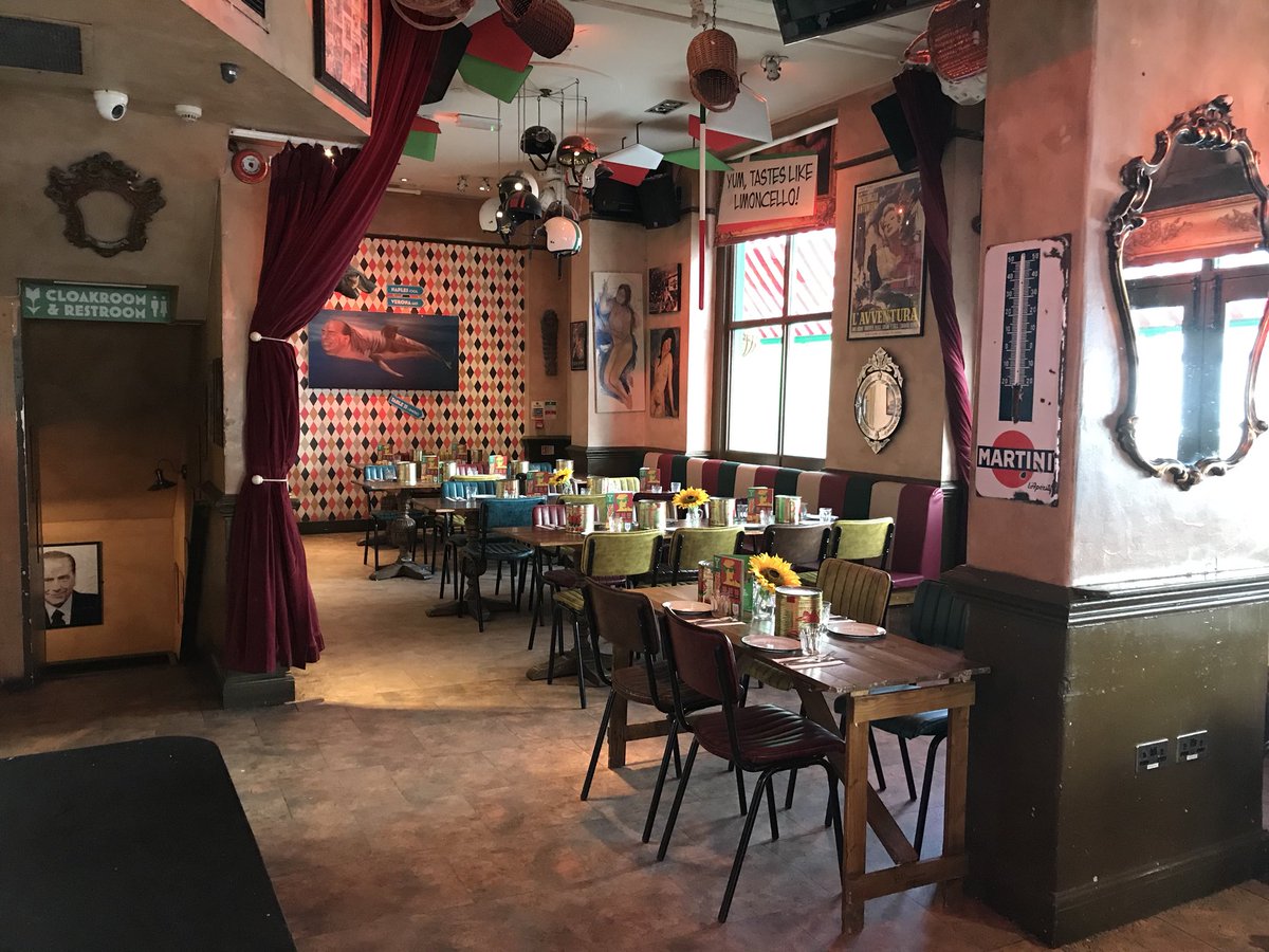 liamballmagic's tweet photo. Looking forward to an exciting evening of Table Magic at Bunga Bunga in Battersea! #Magic #BungaBunga #Magician https://t.co/rxygV5cPI1