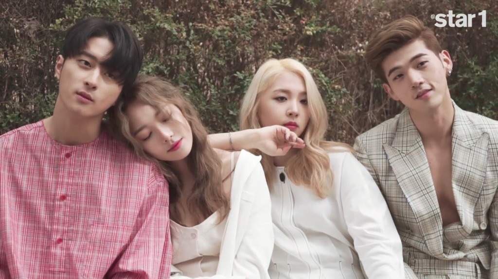 solsticxe's tweet photo. The fact that kard is not that active in South korean but still trend 1 on Never, and Melon is actually a big achievement itself, and a big sign that south korea is not sleeping on kard. https://t.co/Qn23KQZpiy