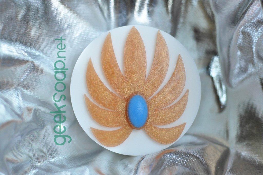 geeksoap's tweet image. My NEW She-Ra soap art is here! Grab it now in the shop... HAPPY FRIDAY! geeksoap.net/product/she-ra… #geeksoap #SheRa #PrincessOfPower