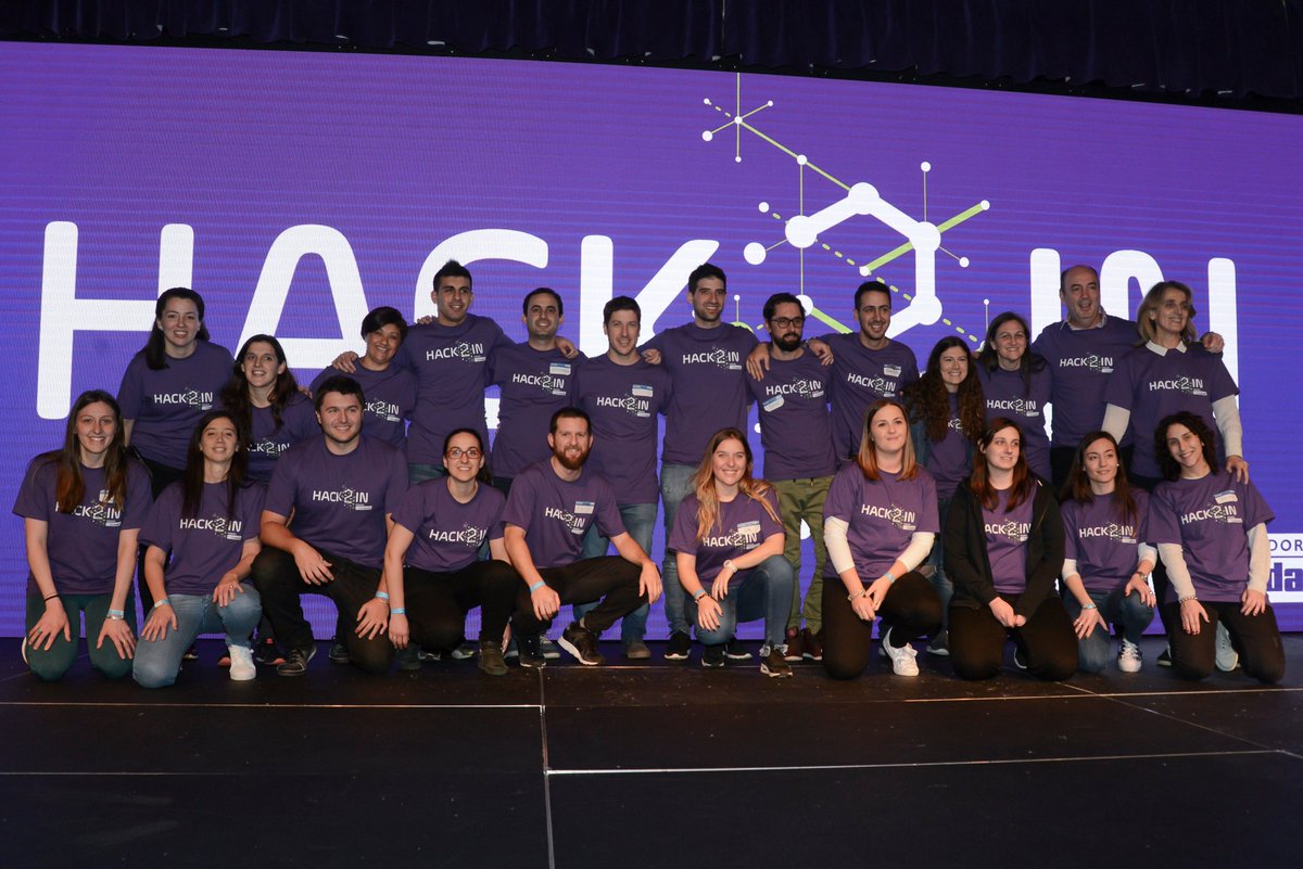 ElHubL2's tweet photo. Hay #hackateam!!
Este #equipo luego de varios meses intensos de trabajo, aprendizaje y colaboración hizo posible #Hack2in! https://t.co/Qcofpw8J94