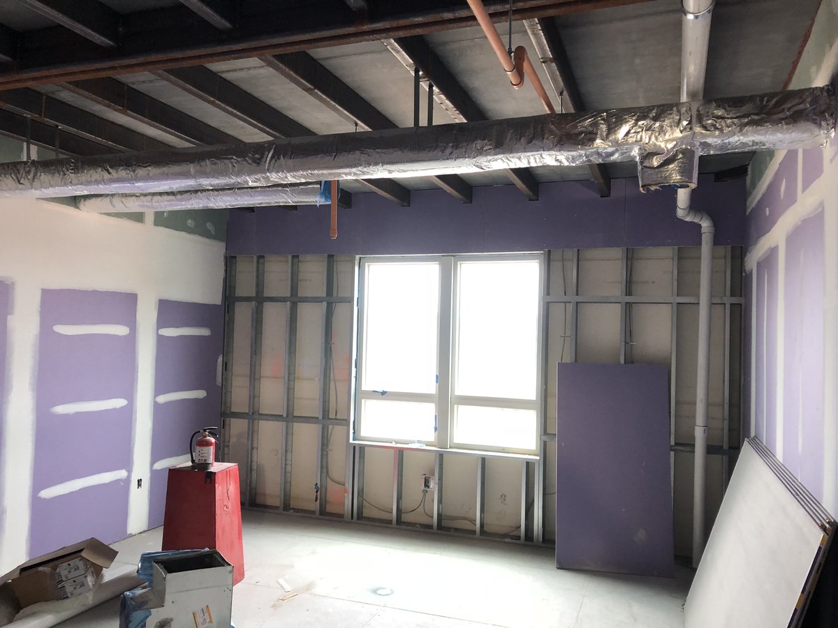 DCDGS's tweet photo. Time for a Ward 7 Short-Term Family Housing #progress update! Brick façade is completed, storefront glass was installed, drywall & elevator #1 was installed, & permanent power has been connected. Interior buildout is continuing. Stay tuned! #DGSDelivers #ThisisConstruction #DCDGS https://t.co/S2a2gbt8Xd