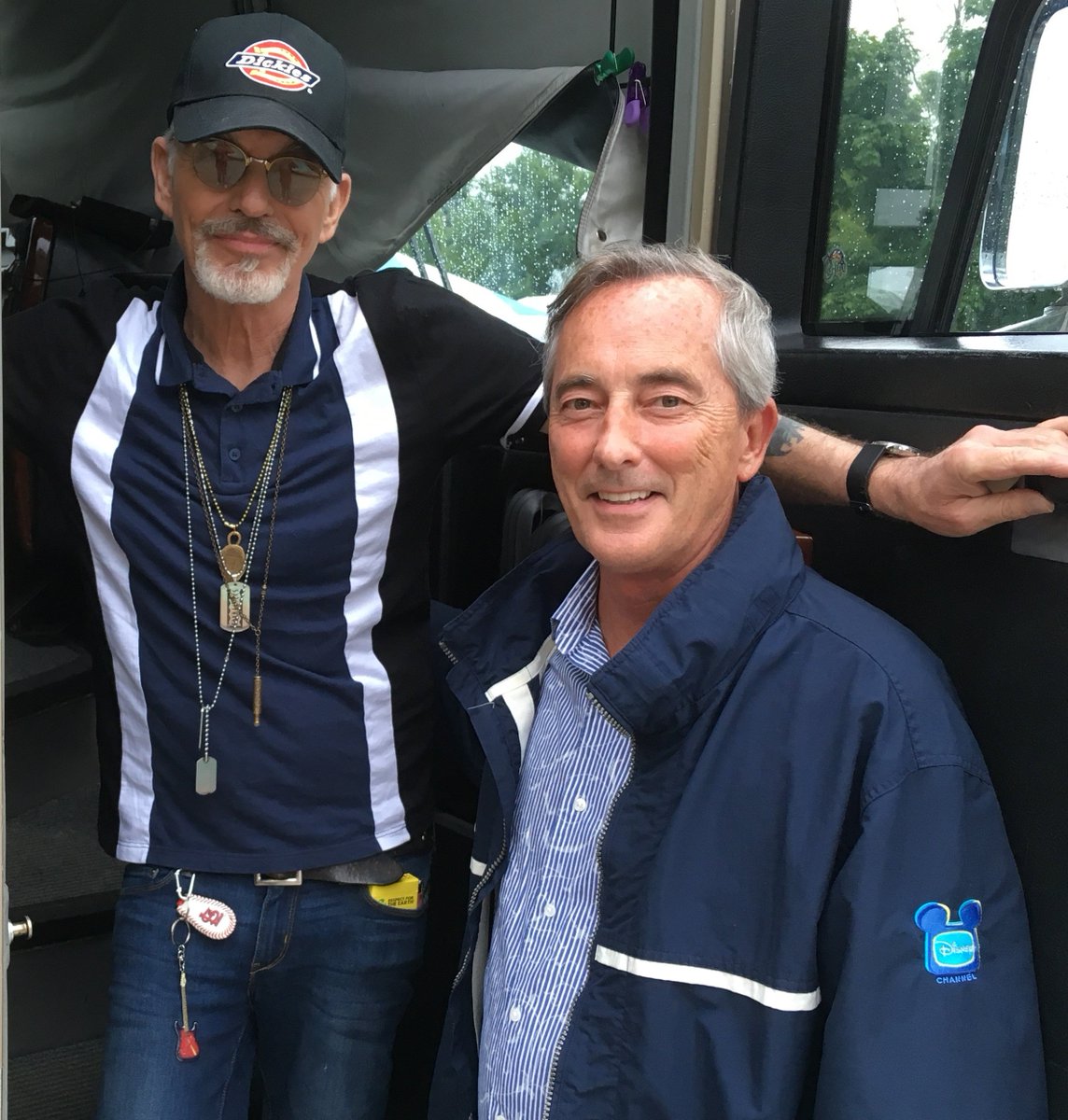BobThomasKNOX's tweet image. In 2004 I was "Slammin' Sammy Stands" in #FridayNightLights. Billy Bob Thornton was the lead. ESPN called it "one of the greatest sports movies of all time." Last night his #Boxmasters performed at the World's Fair Amphitheater for "Hunger Feeds" benefiting @SecondHarvestET.