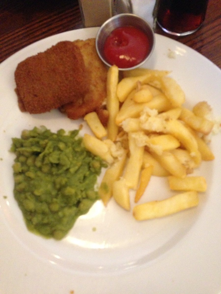 EthicalExplorer's tweet image. Was really looking forward to trying the new vegan main - &apos;fish&apos; and chips at #hungryhorsepub ... maybe it was better left to the imagination 🤔