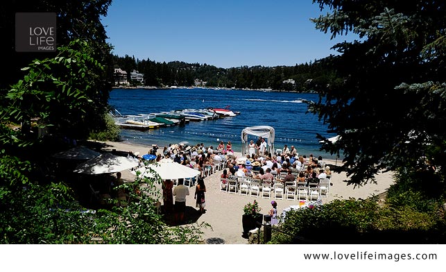 SoCalWeddingX's tweet photo. Lake Arrowhead Resort @LAResort ready for their next special #wedding. Outside and inside of their venues are truly spectacular! #socal #beautifuldestinations #ocbride #labride #sdbride #weddingwednesday #weddingcompass #lakearrowheadweddings #LakeArrowhead https://t.co/PINoOGFExX