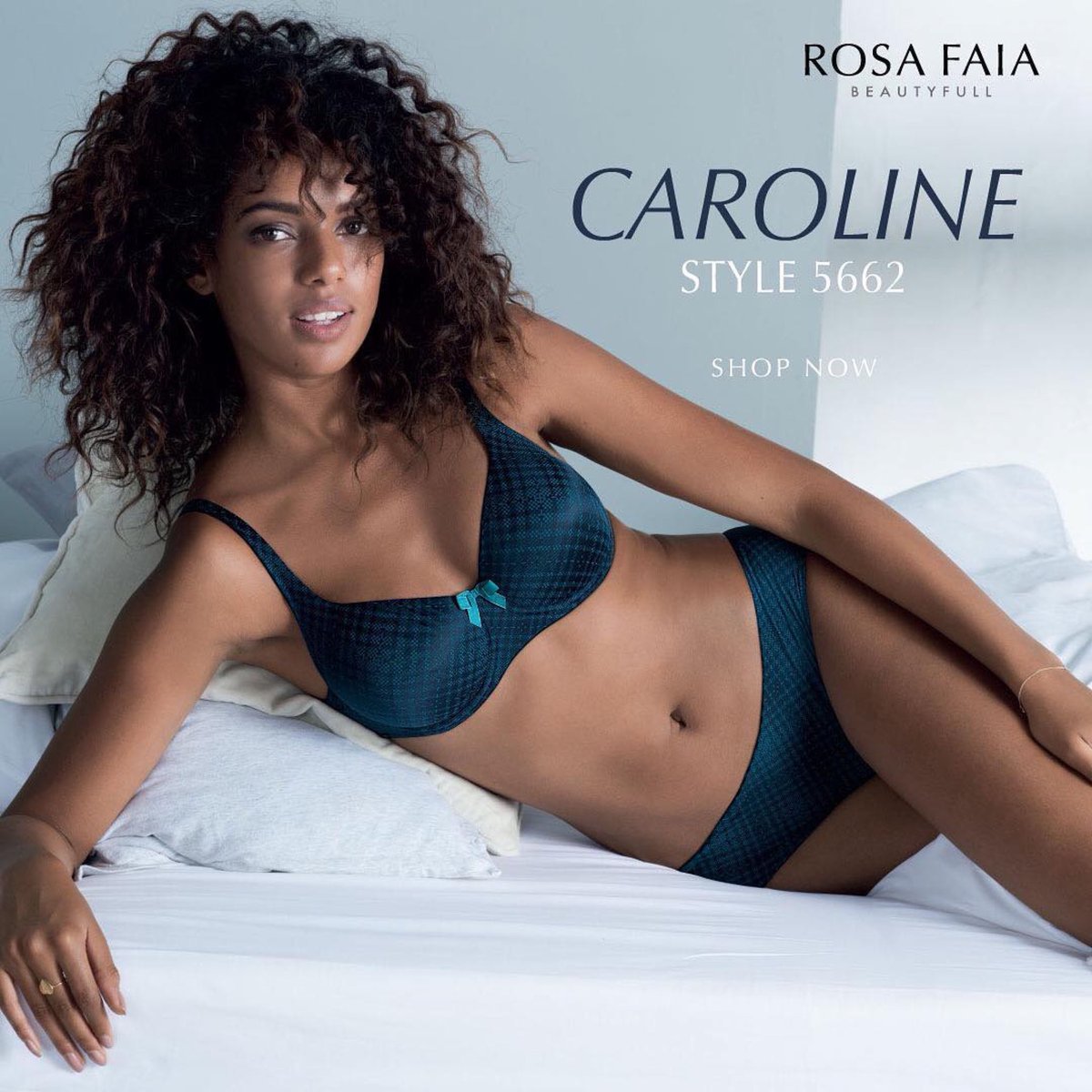 BraGarden's tweet photo. Navy is the new black! Feminine, Timeless, Modern. Caroline is everything you’ve ever wanted in a bra. You can book a fitting here: https://t.co/Xc1ZEwMqMX 😊 https://t.co/kZVlyRXpoQ