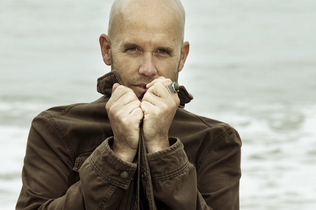 sanar relajado eficientemente ojos azules de gianmarco La cura