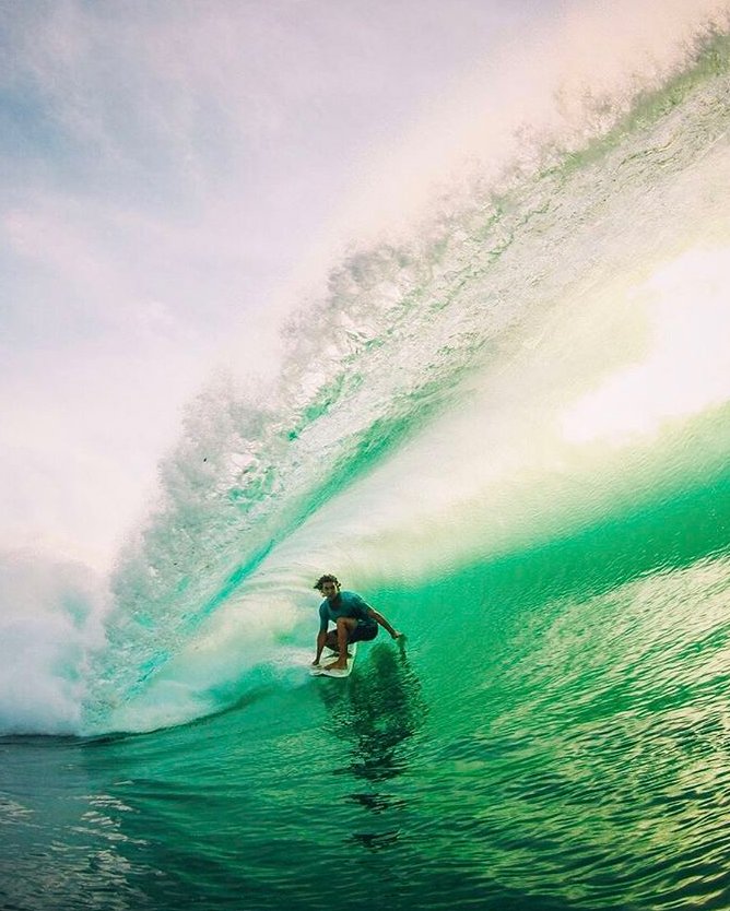 Alex Smith perfectly perched in the honey hole #Globebrand
Photo: Leo Neves