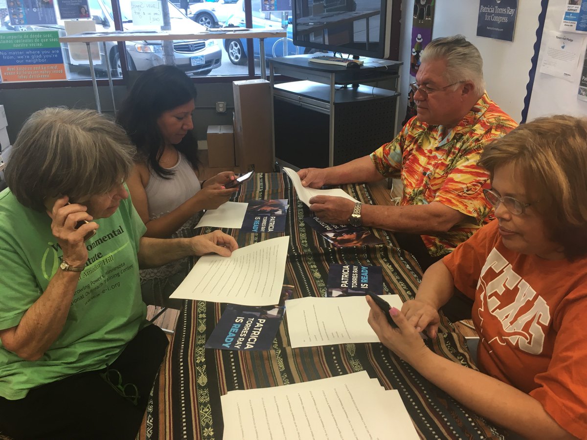 TorresRayMN's tweet photo. A beautiful day out on the doors in our #MN05 suburbs while volunteers stop by to make phone calls to voters before our rally tonight. Join #TeamPTR at Utepils starting at 6:00 PM! Rally details here ➡️  https://t.co/vbQgDCjgPR #MNDFL https://t.co/pQcWgohkNY