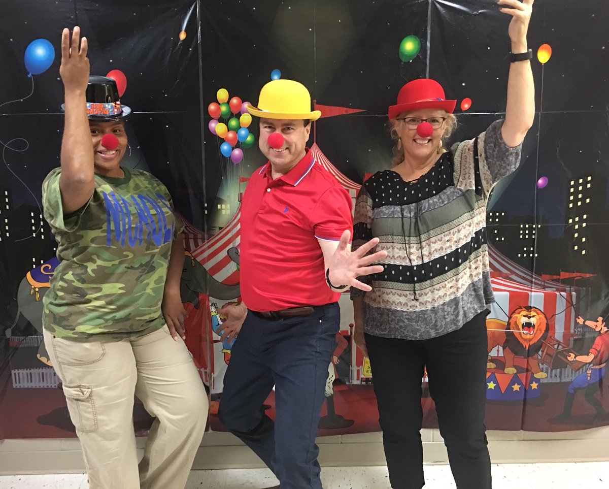JeffD1065's tweet photo. Nichols is ready for our  Greatest Show Staff Retreat on Monday! https://t.co/sgD457sYkg