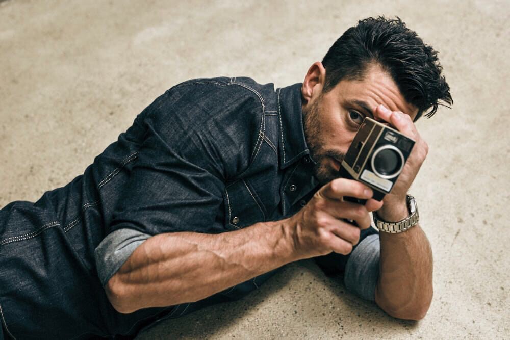 Marcomanniparis's tweet photo. Out now on @VanityFairIt my latest editorial styled by @Marcomanniparis with the amazing actor @dominiccoop photo by #charliegray #actor #MamaMiaHereWeGoAgain #mamamia #vanityfair #photooftheday #dominiccooper #vanityfairitalia https://t.co/qgvTcQmIIP