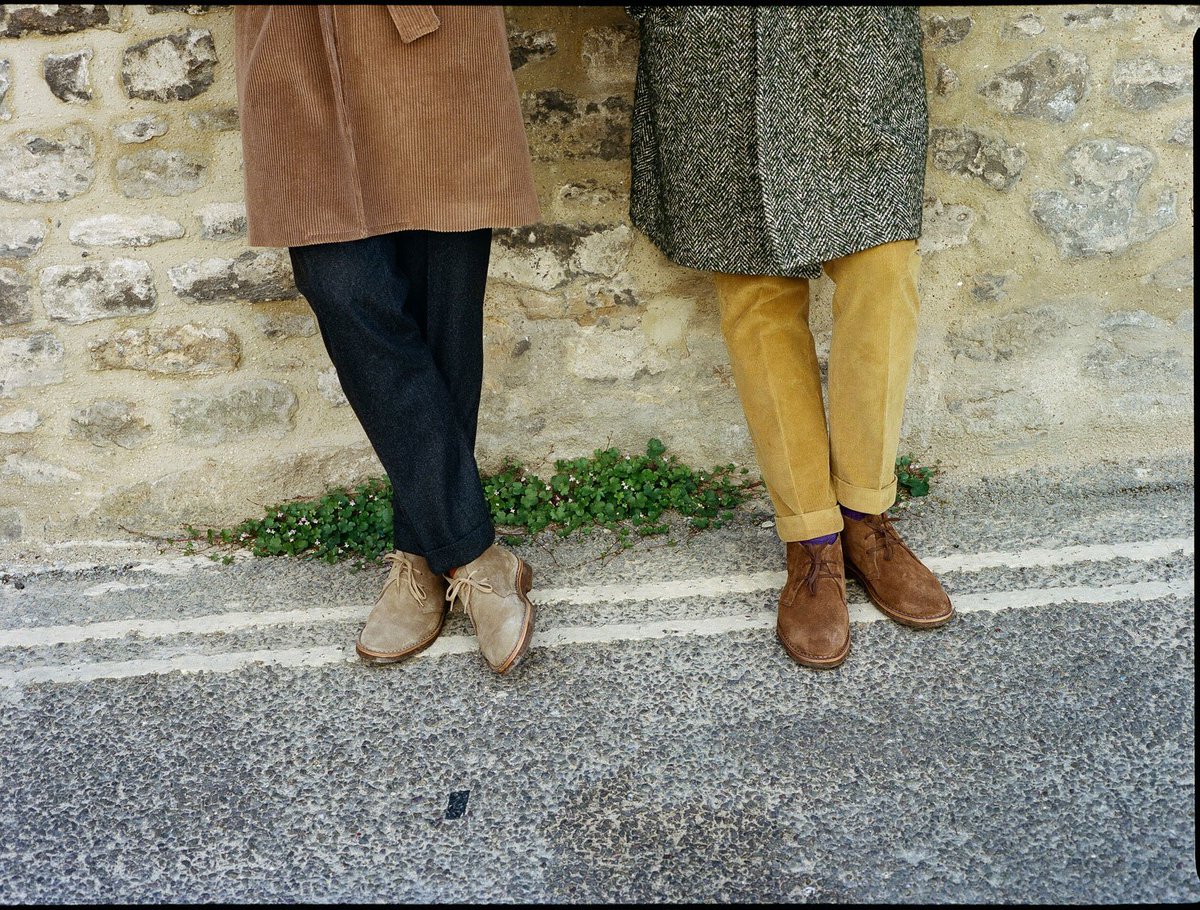 drake's clifford desert boot