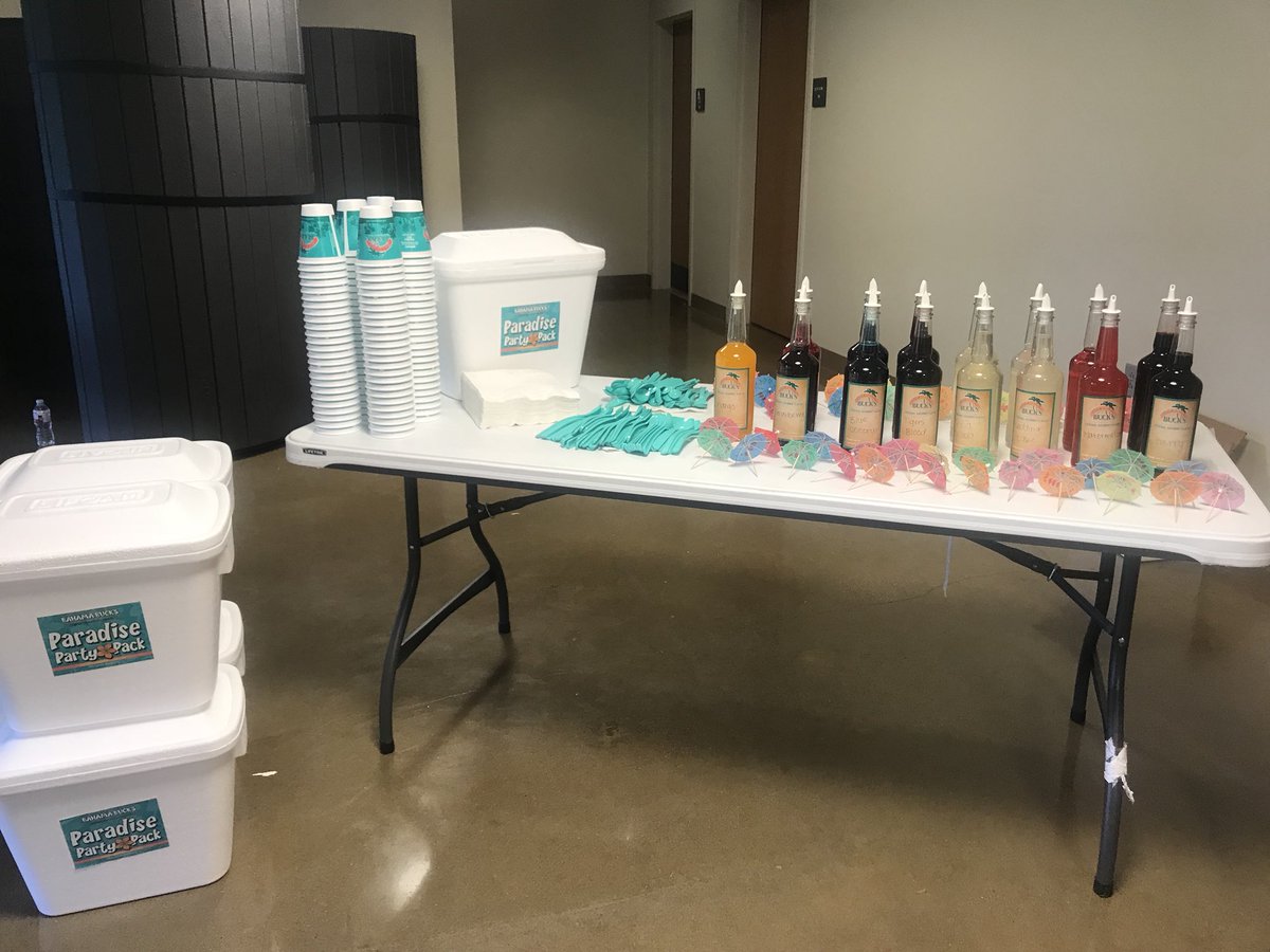 PaquinBeckie's tweet image. Afternoon treats for our amazing WA staff! #waexcels