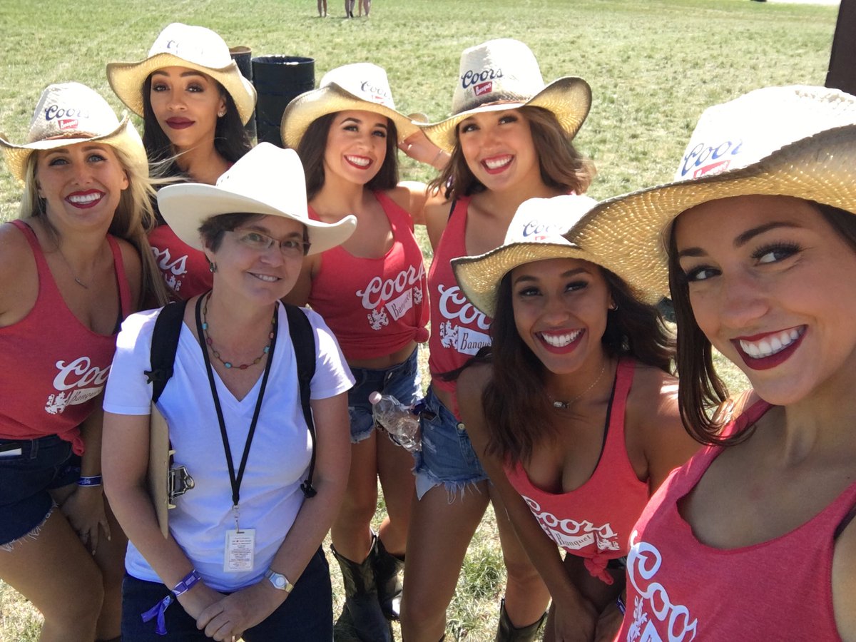 aliceatcbc's tweet photo. @CotCanEvents Here at #bootslife #boots2018 with my new fellow hat wearing friends #cbcent https://t.co/GUtkNx2inN