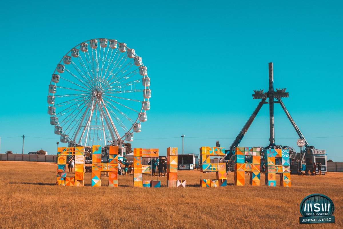 MEOpt's tweet photo. Atire a primeira pedra quem nunca a chamou 🙊 #MSW18 #MEOSW #MEOSudoeste https://t.co/AiwXV7oekL