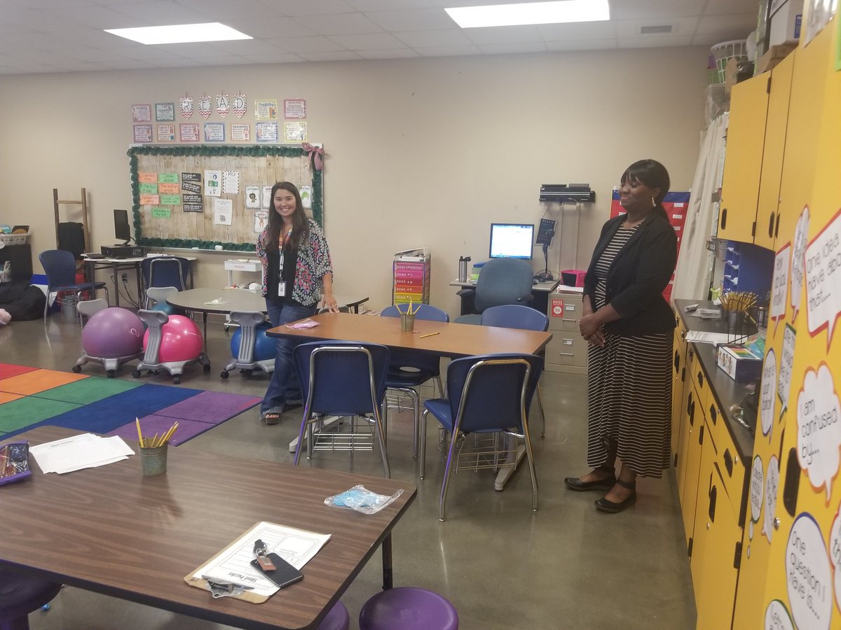 DrJermallWright's tweet photo. I think I've stumbled upon the coolest classroom in @BhamCitySchools. It is evident that this teacher has been to @ronclarkacademy @mrronclark_ @OliverLions #BCSPride #BCSRising #ForceforGreatness https://t.co/3tdO0we9to