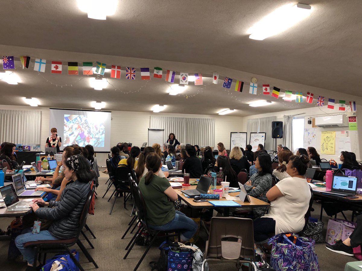 IshiharaFaith's tweet photo. #808libraries Amazing School Library Services 2018 Conference!  Full house and fully engaged 🌴☀️🌸 https://t.co/kO3qsjVWhB