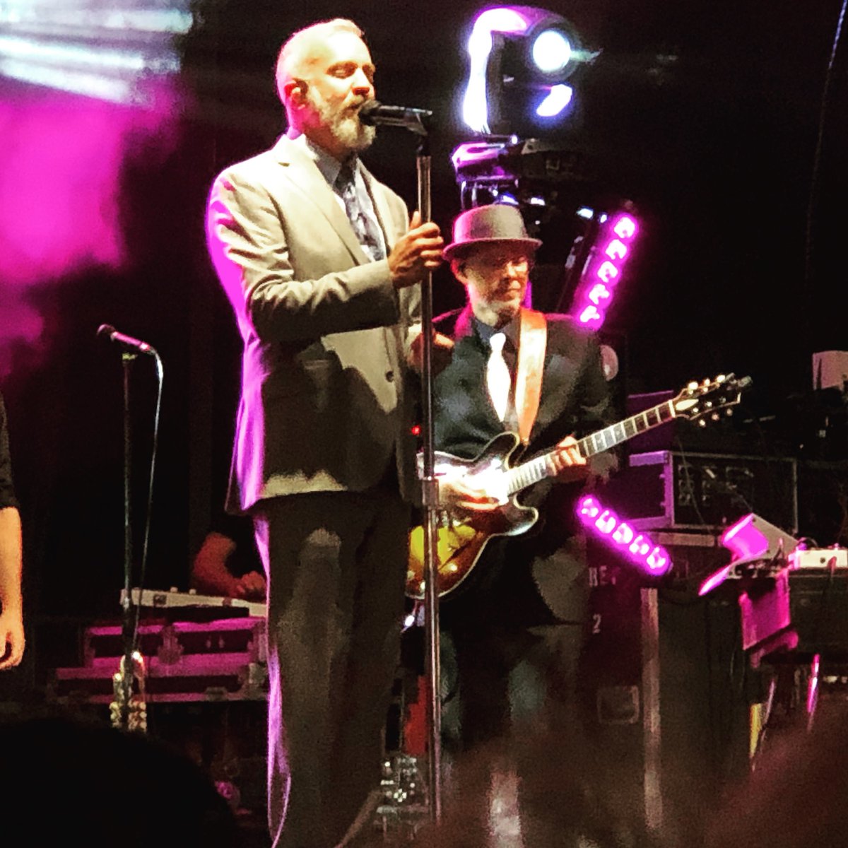 LisaDentSpeaks's tweet photo. Rain cut the concert short but I loved every minute of @JJGREYandMOFRO especially #seminolewind into #Lochloosa #FloridaBoys #3Concerts #3Days https://t.co/dS6PaGjxm1