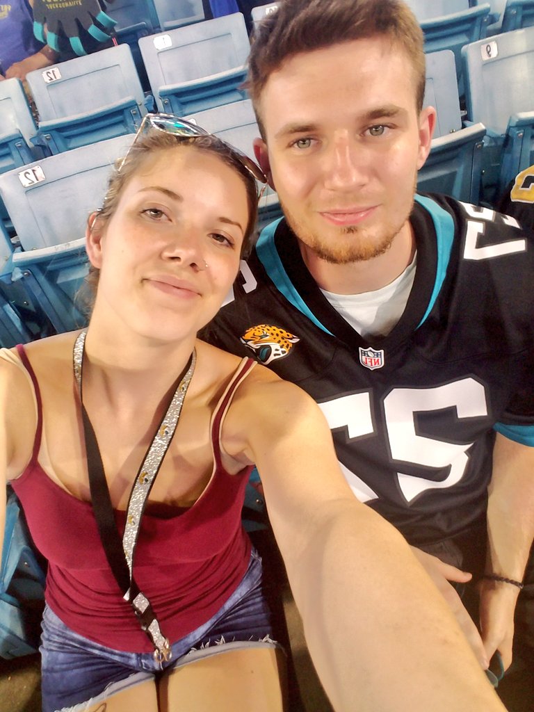 alwaysalura's tweet photo. Had great time at the Jaguars first pre season game!
#livmoments #liv #livlist #timetoliv #Jacksonville #Jaguars #football #beginnerfan https://t.co/ys3FPZHM9y