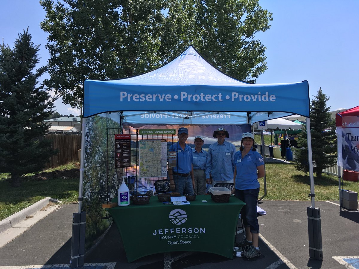 JeffcoOpenSpace's tweet photo. You can find us @celebratejeffco all weekend! Stop by and say hi, stay for the food trucks, carnival rides &amp; 4-H animals 🐑🐎🐖 #rodeo #familyfun https://t.co/dAbozq0SN7