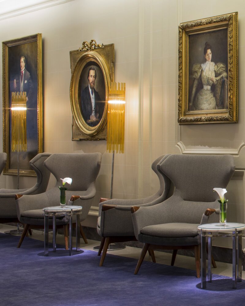 Checking in for a weekend staycation is always a good idea #hoteldesers #bsignaturehotels