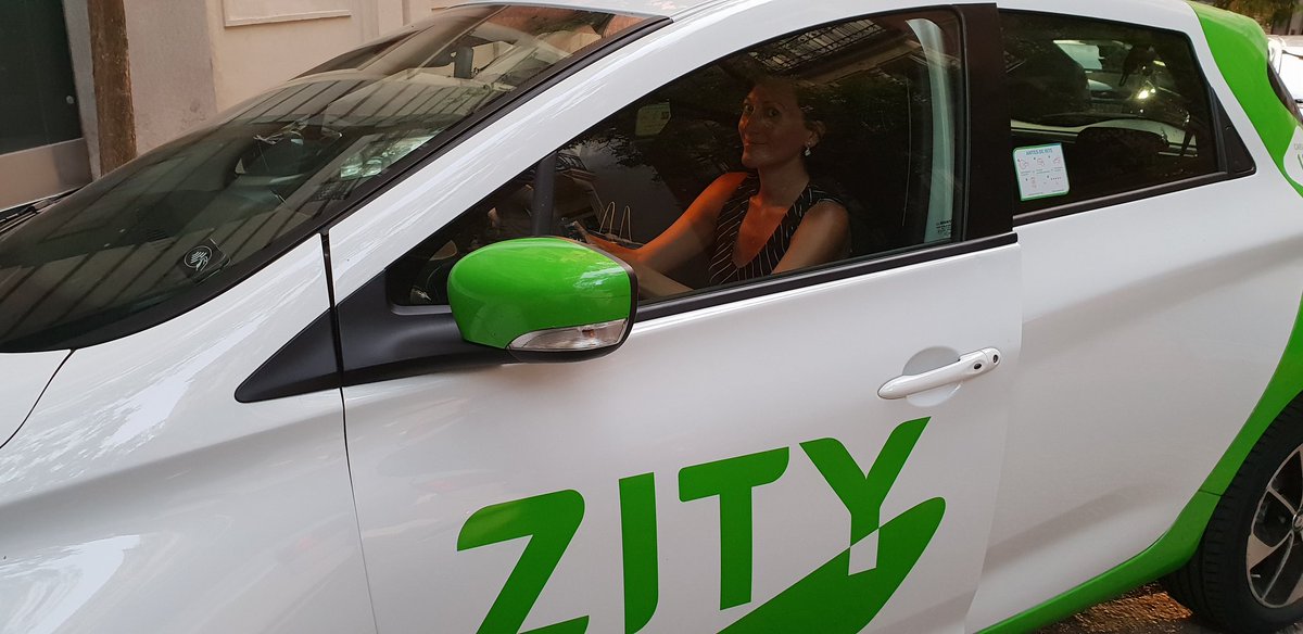 Nada mejor que @Zity para moverse por Madrid, fácil y cómodo. #carsharing