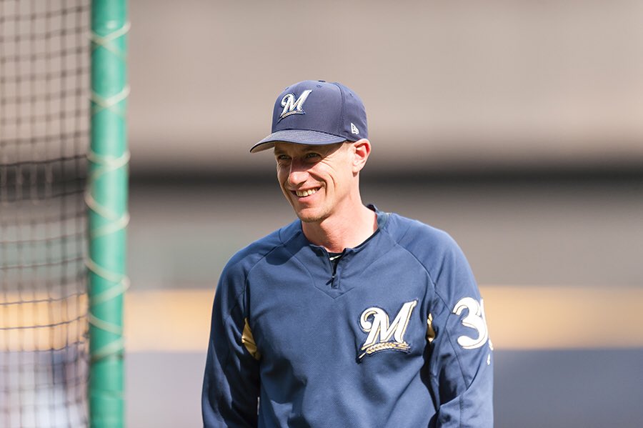 Today at 3pm CT, manager Craig Counsell joins @MLBNetworkRadio with hosts @SlidersNSaves54 and @JeffJoyce19. 📻⚾️ https://t.co/dsWWdZsZQO