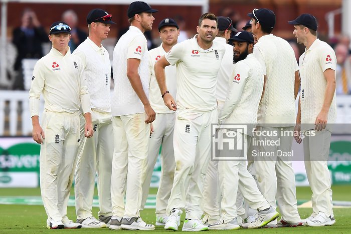 SimonDael's tweet photo. A good day for swing as @jimmy9 takes a #fivefor @HomeOfCricket  as @englandcricket take control against @BCCI  for @FocusImagesLtd #sportsphotography #nikon #Cricket #Lords #wickets https://t.co/hGB4ODflMA