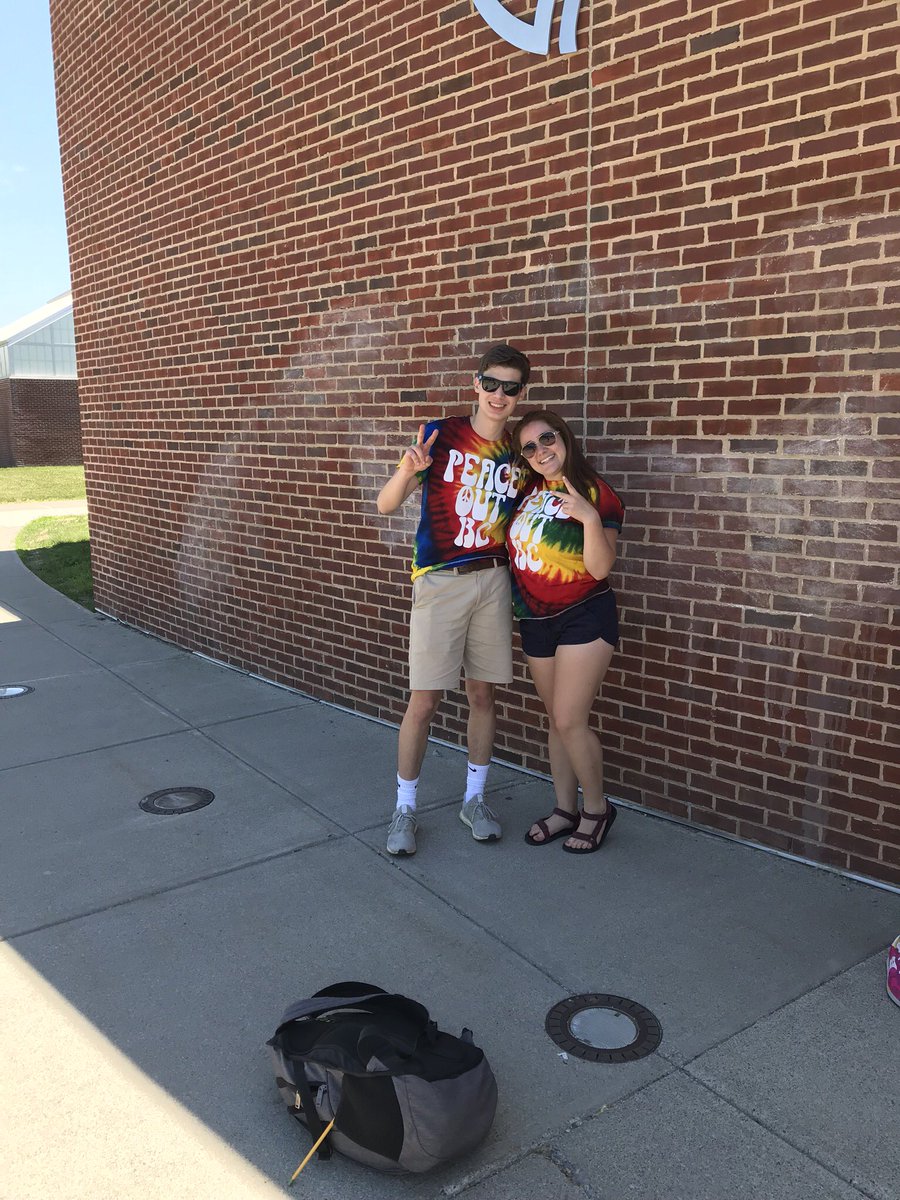 18hellL's tweet photo. Happy birthday to one of the greatest people ever @RenatoMaritato thanks for always being there for me (right across the street;)) https://t.co/UZxwl5WGlp