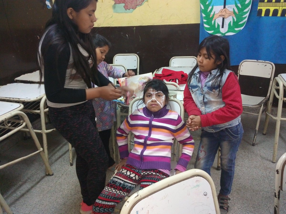 jju_lio's tweet photo. #NorteDeSalta #SomosCAI20 niños pintando caritas @aniberruezo @patriciapinasco @fguillesaavedra @fguillesaavedra @lescano_marite @juancarlosvilc @carla_teran26 @AylanDavid @RosaVas49649166 @CarinaBurgos10 @MarinaSilvanaA2 @Leandroaldana2 @carla_teran26 https://t.co/DRTdjDAhvr