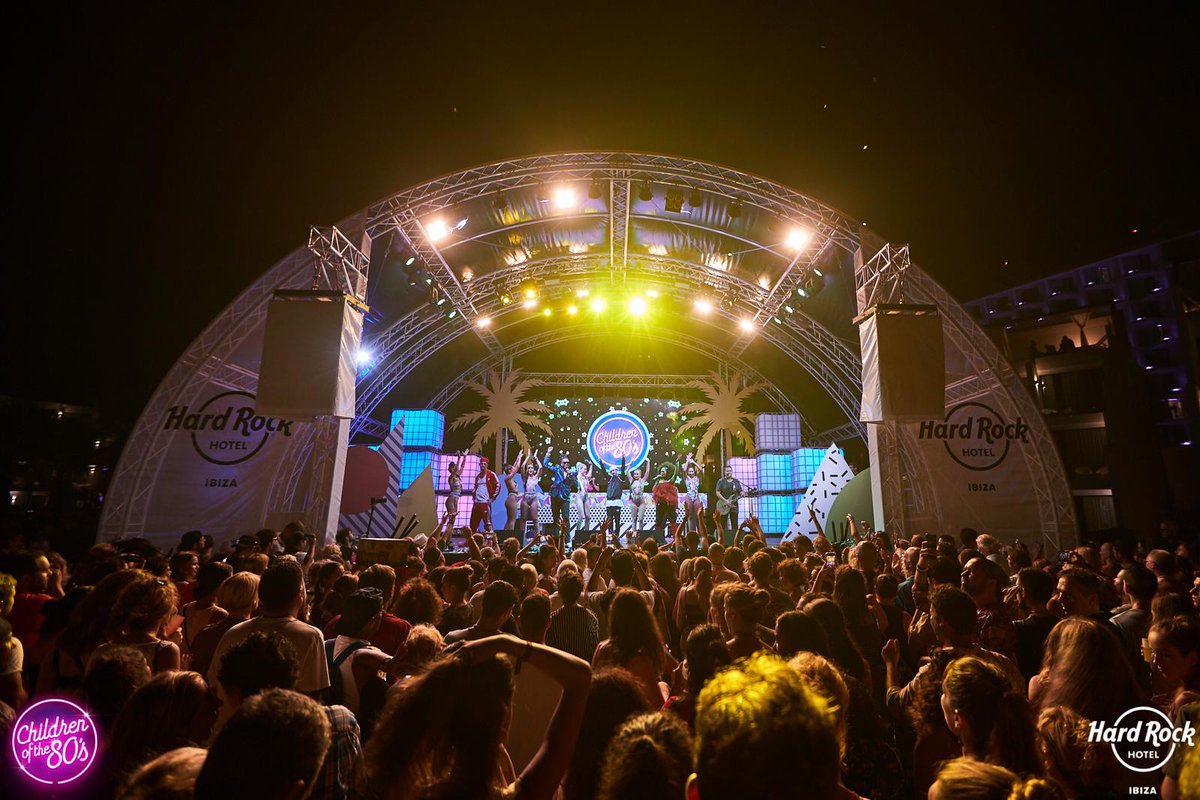 ericredd's tweet image. A Magical night on an island... Thanks to all of you for you love and support.
#Humbled