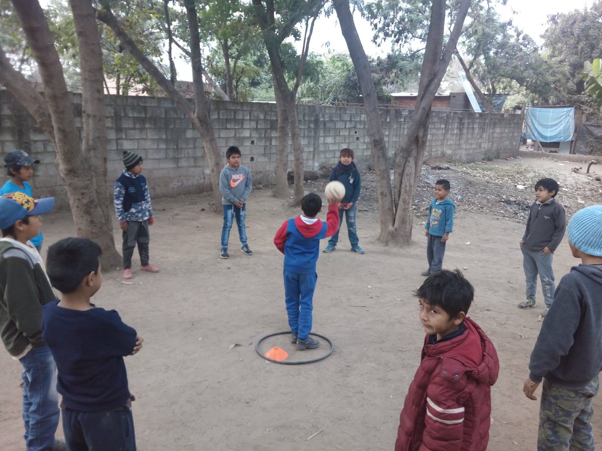 jju_lio's tweet photo. #NorteDeSalta #SomosCAI20 trabajando destrezas y juegos @lescano_marite @aniberruezo @patriciapinasco @fundacionmessi @fguillesaavedra @artydance23 @juancarlosvilc @RangeonMartin @AylanDavid @carla_teran26 @RosaVas49649166 https://t.co/LBFRHMHZad