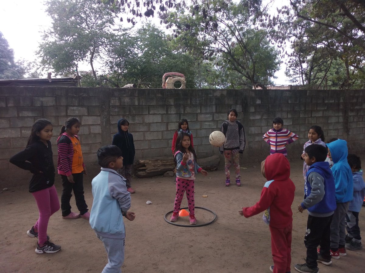 jju_lio's tweet photo. #NorteDeSalta #SomosCAI20 trabajando destrezas y juegos @lescano_marite @aniberruezo @patriciapinasco @fundacionmessi @fguillesaavedra @artydance23 @juancarlosvilc @RangeonMartin @AylanDavid @carla_teran26 @RosaVas49649166 https://t.co/LBFRHMHZad