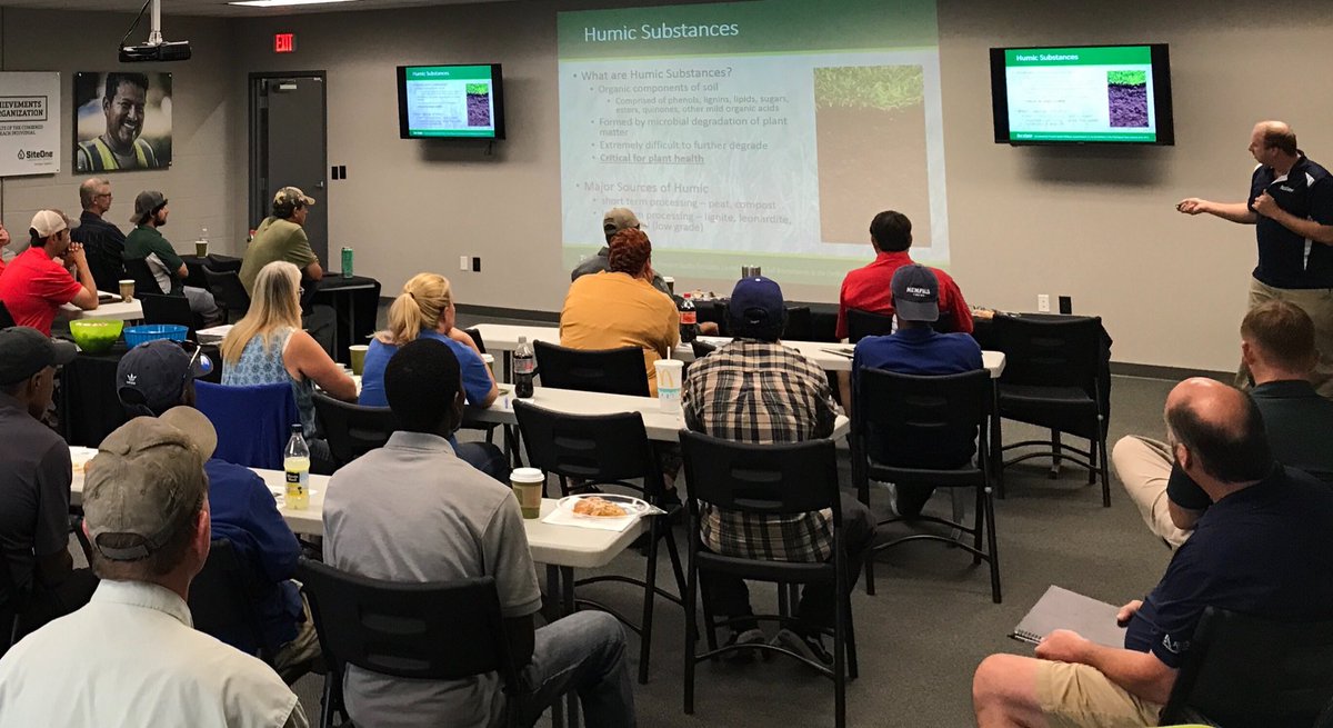 mikethomasturf's tweet photo. Thanks @turfcaresupply and Joe Marchinchin for diving into Humic Acids, Fulvic Acids and Metabolites with @SiteOneSupply #Memphis yesterday #StrongerTogether #AMPXC #LESCO https://t.co/NCYnzKxJ88