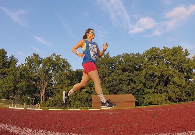 W12D5: Had some Friday fun at the track tonight with a quick pre-long run workout prescribed by coach hubs <a href="/runfar14/">Galven Melisande</a> : 10x300m with 100m walk breaks. Felt good once I got going - I think the legs are primed and ready to tackle 20 tomorrow! Oh and they’re… ift.tt/2vAA3O6