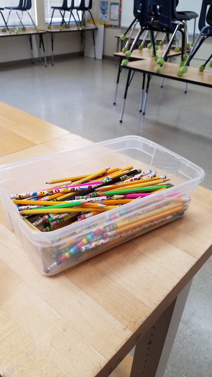 vanessajhoffman's tweet photo. My first week of teaching ever, I put out baskets of pencils for the kids, and they were mostly gone by week's end. This year, my pencil basket is still mostly full. I consider this a huge moment in my career. https://t.co/dcHOwqdBBJ